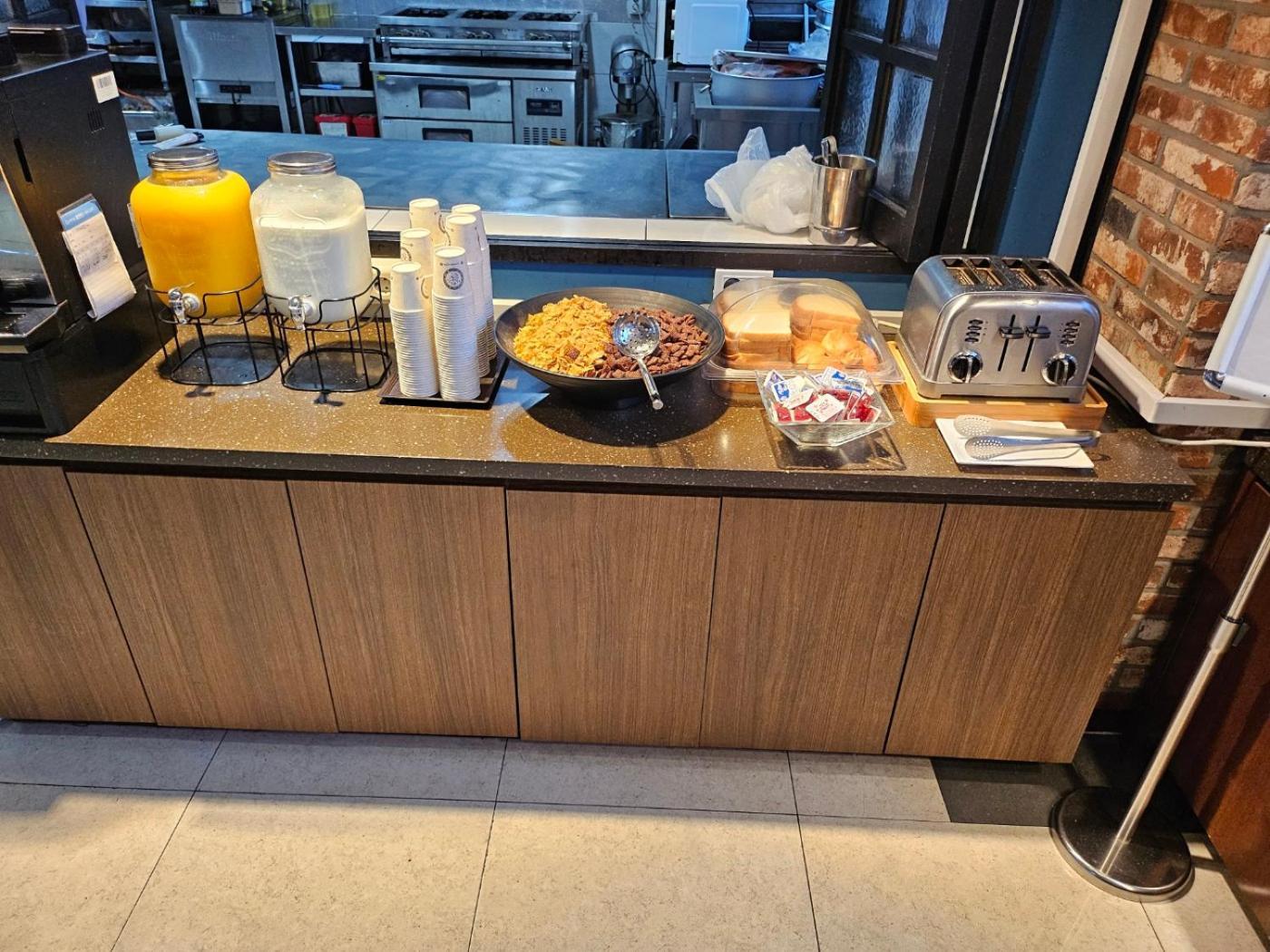 松岛棕色圆点酒店 仁川 外观 照片